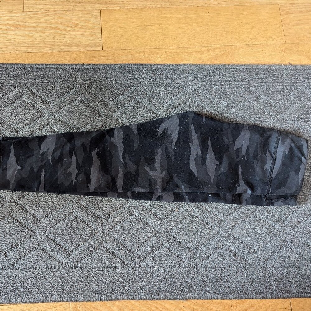 Girls Capri leggings size 12 - Athleta